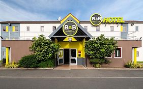 B&b Hotel Lille Stade Pierre Mauroy  2*